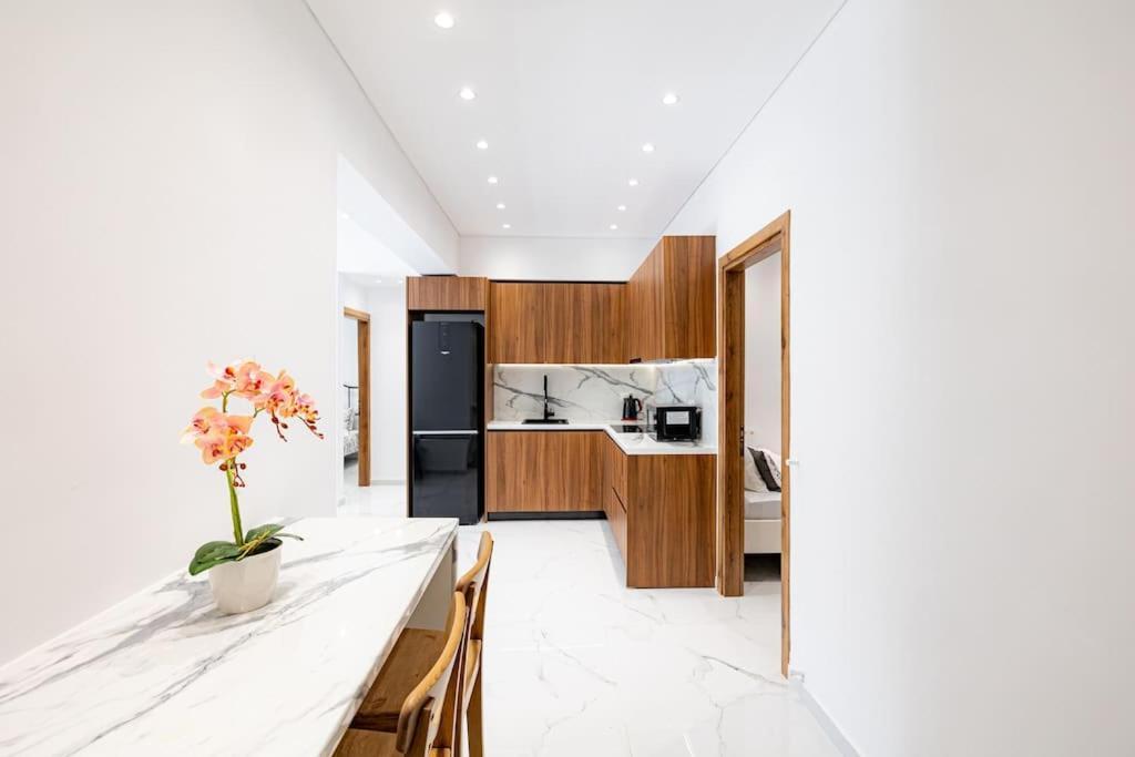 Spacious And Modern Flat At Koukaki, Near Acropolis Athens Exterior photo