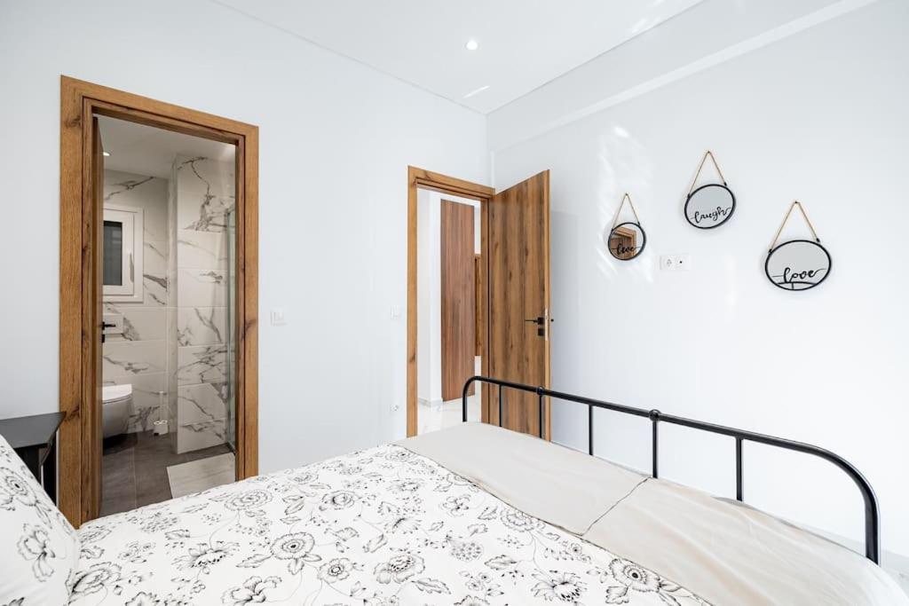 Spacious And Modern Flat At Koukaki, Near Acropolis Athens Exterior photo