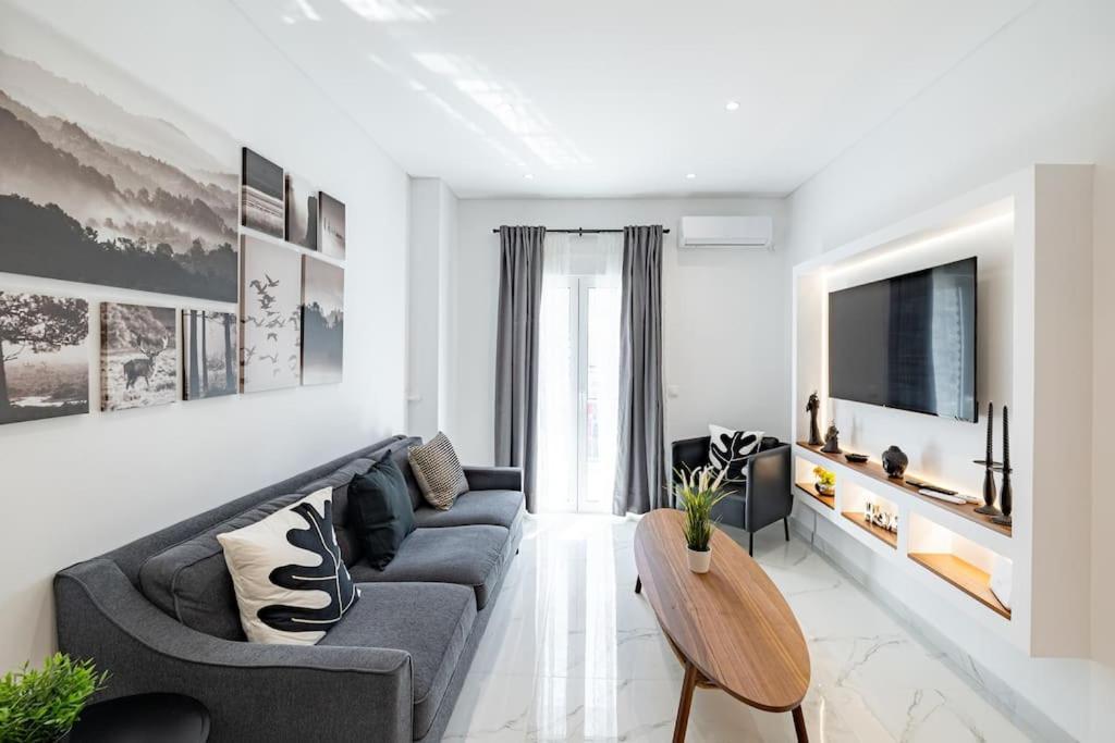 Spacious And Modern Flat At Koukaki, Near Acropolis Athens Exterior photo