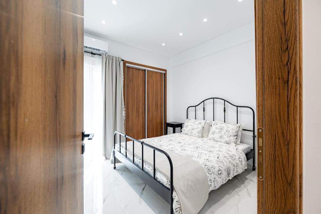 Spacious And Modern Flat At Koukaki, Near Acropolis Athens Exterior photo