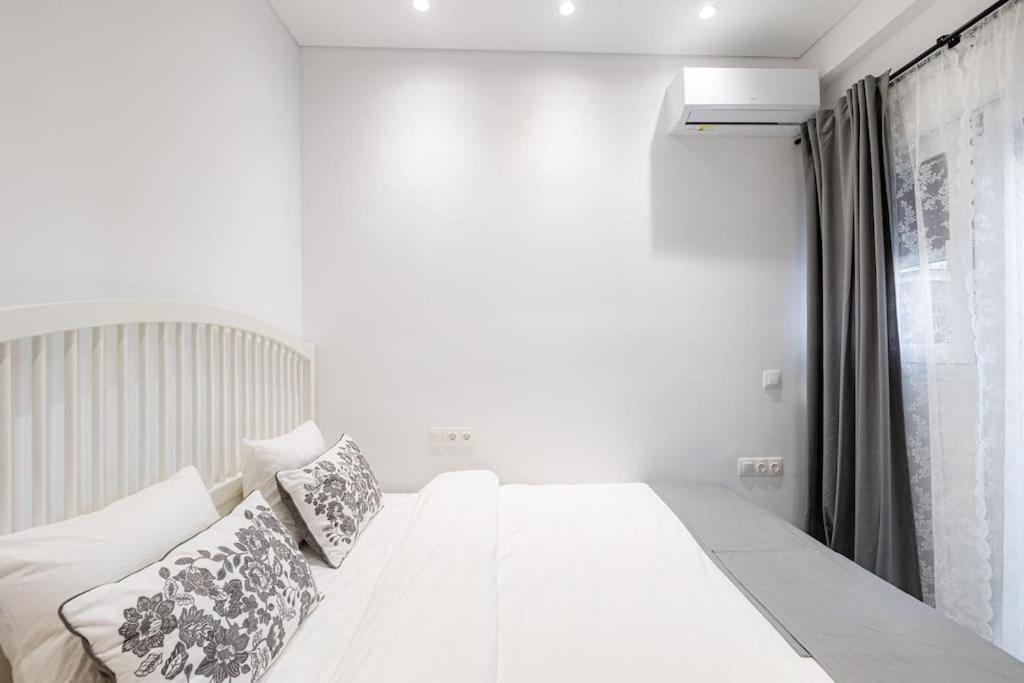 Spacious And Modern Flat At Koukaki, Near Acropolis Athens Exterior photo