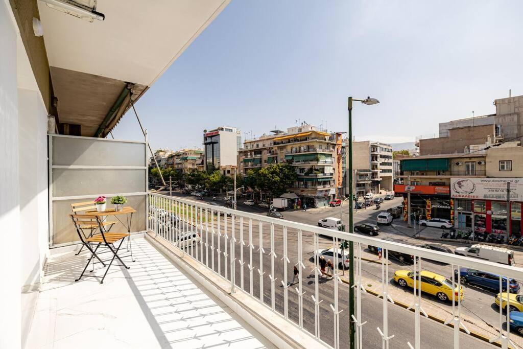 Spacious And Modern Flat At Koukaki, Near Acropolis Athens Exterior photo